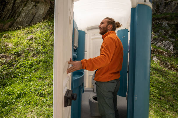 Best Construction site porta potty rental  in Oskaloosa, KS