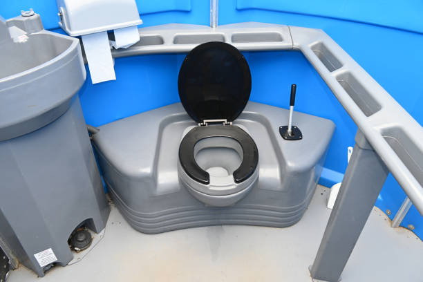 Best Luxury portable toilet rental  in Oskaloosa, KS